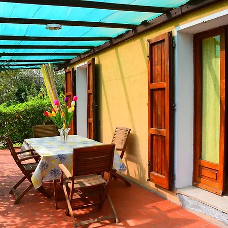 Apartment Lacona
