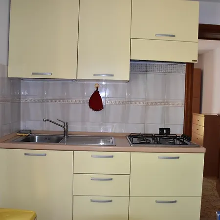 Lacona Apartment *