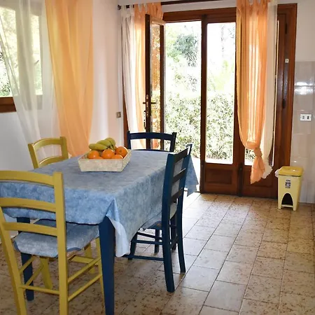 Apartment Lacona